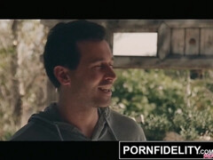 Spermaladung, Schwanz, Aufs gesicht abspritzen, Gruppensex, Hardcore, Interrassisch, Mann mann frau, Flotter dreier