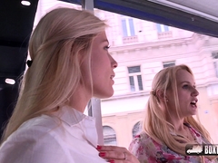 Блондинки, Хд, Лесбиянка, Мастурбация, На природе, На публике