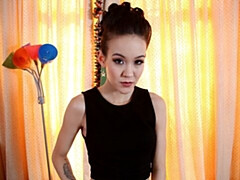 Grote lul, Bruinharig, Handbeurt, Likken, Masturbatie, Natuurlijke tieten, Mager, Tieten likken