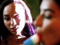 Amateur, Anal, Éjaculation interne, En levrette, Noir ébène, Interracial, Lingerie, Orgie