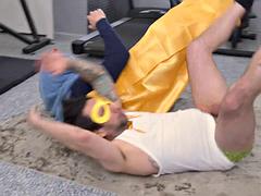 Bruinharig, Lul, Dubbele penetratie, Hd, Interraciaal, Latijnse vrouw, Masturbatie, Rijpe lesbienne