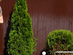 ビキニ, 指いじり, レズビアン, なめる, パーティ, プール, オマンコ, オッパイの