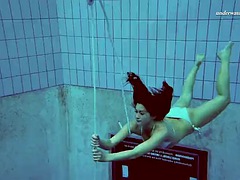 美女, 茶髪の, エロティック, アウトドア, プール, 公共, ロシア人, ティーン