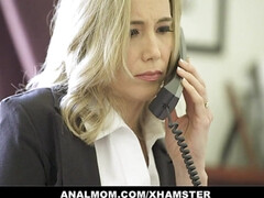 18 jahre, Arsch, Aus dem arsch in den mund, Grosse titten, Vollbusig, Nahaufnahme, Stiefmutter, Jungendliche (18+)