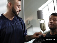 Hot Barber Smashes Tatted Client Gay Sex