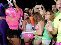 Азиатки, Большой член, Большие сиськи, Минет, Брюнетки, Собачьи, Милф, Вечеринка