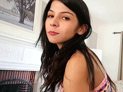 Verga grande, Morena, Pequeña, Adolescente