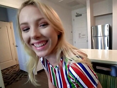 Blondine, Blasen, Kondom, Jeans, Pov, Rasiert, Jungendliche (18+), Titten