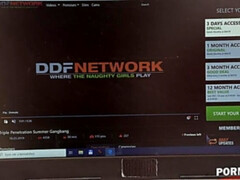 Arsch, Grosse titten, Blondine, Absätze, Muschi, Strümpfe, Tätowierung, Titten