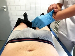 Cfnm, Weibliche domination, Fetisch, Handschuhe, Handjob, Latex, Krankenschwester, Penis