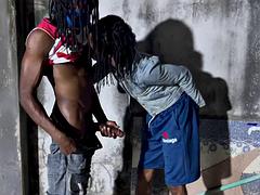 Amateur, Asiatique, Grosse bite, Noire, Sucer une bite, Couple, Noir ébène, Homosexuelle