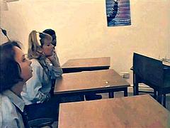 Bondage domination sadisme masochisme, Noire, Blonde, Noir ébène, Fétiche, Fessée, Étudiant, Uniforme