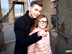 Blondine, Blasen, Handjob, Küssen, Rasiert, Dürr, Jungendliche (18+), Titten