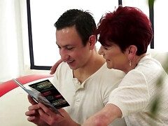 Grote lul, Pijpbeurt, Dichtbij, Oudere vrouw, Omie, Hardcore, Rijpe lesbienne, Roodharige vrouw