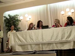 Blasen, Vollbusig, Klassisch, Süss, Kehlenfick, Hd, Öffentlich