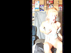 Enthousiasteling, Pijpbeurt, Moeder die ik wil neuken, Klein, Roodharige vrouw, Mager, Speelgoed