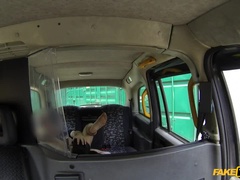 Voiture, En levrette, Doigter, Léchez, De plein air, Chatte, Lécher le sphincter, Fessée