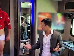 18 ans, Anal, Sucer une bite, Queue, Fétiche, Muscle, Actrice du porno, Suçant