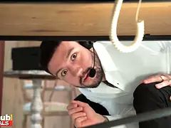 Grote kont, Grote mammen, Hondjeshouding, Hd, Moeder die ik wil neuken, Kantoor, Orgasme, Trio