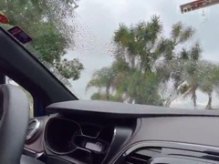 Voiture, Tir de sperme, Fille latino, Masturbation, Orgasme, Public, Gicler, Mouillée