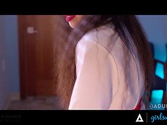 デカ尻, 顔面騎乗, 指いじり, レズビアン, なめる, 淫乱熟女, オマンコ, 現実