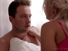 アメリカ人, ブロンド, フェラチオ, バック, なめる, 淫乱熟女, 義母, タトゥー