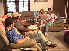 Leie, Grosse titten, Blasen, Spermaladung, Hd, Interrassisch, Milf, Muschi