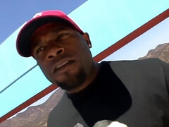 Anal, Gros cul, Sucer une bite, Tir de sperme, Hard, Interracial, Seins naturels, Plan cul à trois