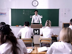 18 jahre, Grosser schwanz, Grosse titten, Blasen, Frau frau mann, Japanische massage, Dürr, Jungendliche (18+)