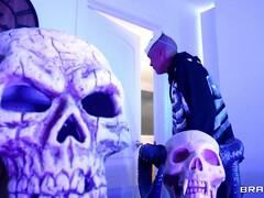 Arsch, Tussi, Grosser arsch, Grosser schwanz, Grosse titten, Blasen, Oma, Hardcore