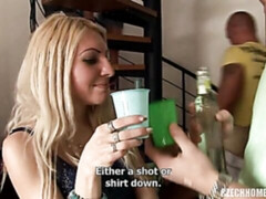 Culo grande, Estilo perrito, Grupo, Pajear, Orgía, Cabello corto, Tatuaje, Adolescente