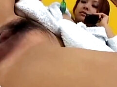18 años, Tetas grandes, Japonés, Masturbación, Adolescente, Juguetes, Bajo la falda, Vibrador