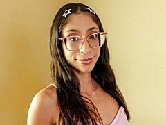 18 летние, Большие сиськи, Брюнетки, Дилдо, Пальцем, Волосатые, Соло, Молоденькие