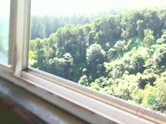 Sucer une bite, Robe, Doigter, Branlette thaïlandaise, Pov, Fumer, Allumeuse, Nénés