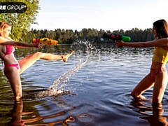 18 ans, Lesbienne, Léchez, Chatte, Rasée, Maigrichonne, Dénudage, Adolescente