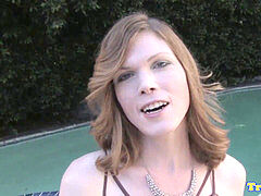 Жопа, Большие дырки, Белье, Мастурбация, На природе, Трансы, Соло