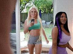 Culo grande, Tetas grandes, Morena, Ébano, Masturbacion con pies, Sexo duro, Masaje, Realidad
