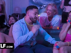 Culo grande, Tetas grandes, Pajear, Enorme, Madres para coger, Fiesta, Pelirrojo, Tetas