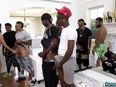 Pijpbeurt, Bruinharig, Diep in de keel, Zwart, Hd, Interraciaal, Klein, Tieten likken