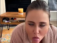 Grote lul, Grote mammen, Pijpbeurt, Sperma, Sperma shot, Handbeurt, Moeder die ik wil neuken, Gezichtspunt