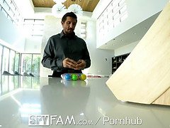 Sucer une bite, Homme nu et filles habillées, Papa, Queue, Hard, Hd, Adolescente, Nénés