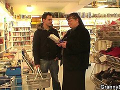 Kont, Pijpbeurt, Bruinharig, Oudere vrouw, Diep in de keel, Moeder die ik wil neuken, Moeder, Stiefmoeder