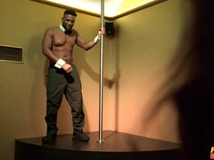 Leie, Schwarz, Blondine, Braunhaarige, Latina, Piercing, Hintern versohlen, Flotter dreier