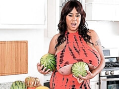 Culo grande, Tetas grandes, Fetiche, Comida, Pajear, Cocina, Madres para coger, Solo