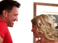 Blondine, Blasen, Vollbusig, Aufs gesicht abspritzen, Rau, Tätowierung, Titten, Ehefrau