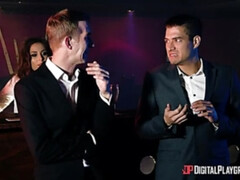 Americano, Verga grande, Morena, Estilo perrito, Europeo, Penetracion con dedos, Tetas naturales, Tren