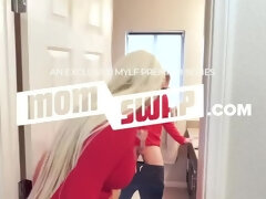 Жопа, Блондинки, Мамочка, Оргазм, Душ, Сиськи, Игрушки, Вибратор