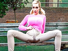 Blond, Brits, Schattig, Fetisj, Flashing, Openbaar, Nat