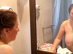 Grote kont, Huisgemaakt, Rijpe lesbienne, Moeder, Bekijker