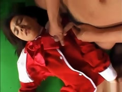 Asiatique, Sucer une bite, Homme nu et filles habillées, Tir de sperme, Hard, Japonaise, Jarretelles, Adolescente